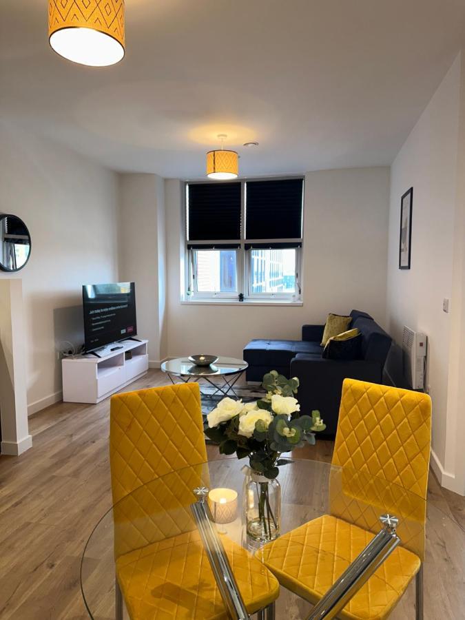 Sleek & Stylish Apartment By Dh Aparthotels Питерборо Екстериор снимка